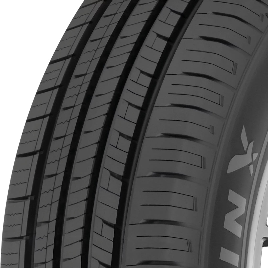 Prinx HiCITY HH2 All Sizeeason P235/65R18 106H Passenger Tire