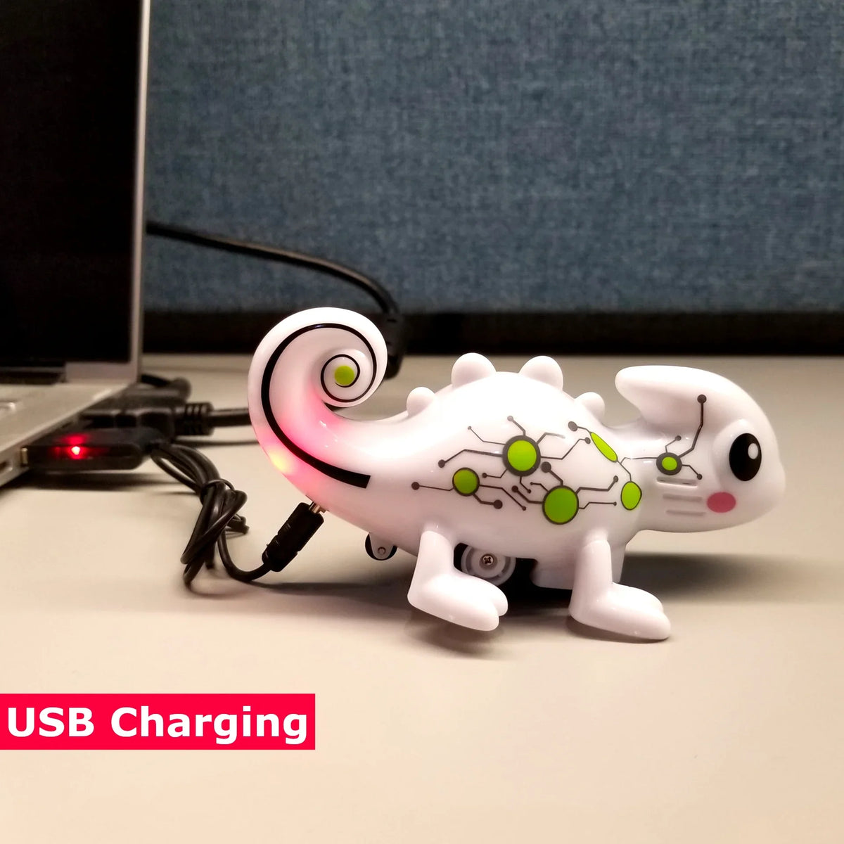 MukikiM Kool Kreepers - Mini Inductive Chameleon that follows the line you draw and changes colors.