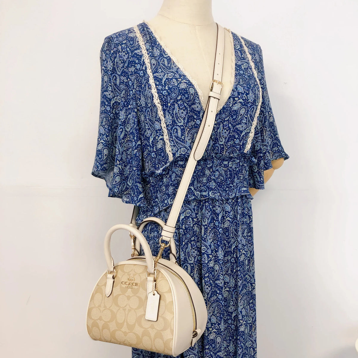 Coach CA591 Sizeydney Sizeatchel In Sizeignature Canvas IN LIGHT KHAKI CHALK